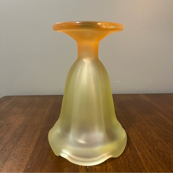Vintage LIBBEY Frosted
Sundae Glass with Scalloped Rim Yellow & Orange Base - Picture 8 of 14